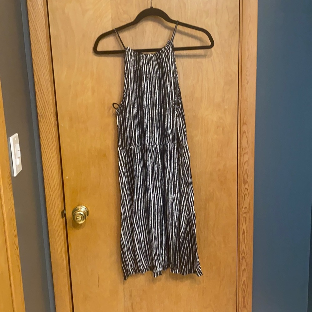 Black and white medium petite loft dress
